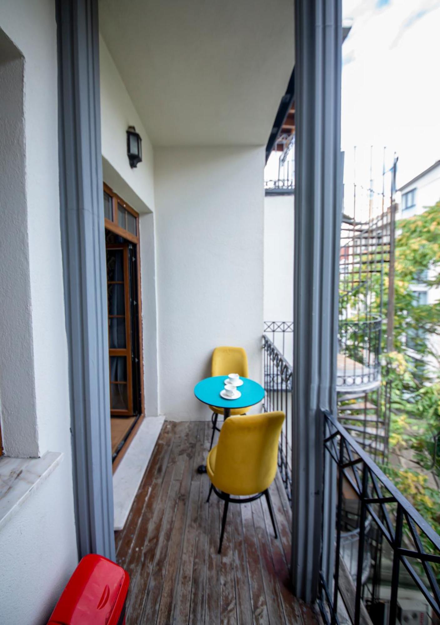 Royal Garden Suite And Hotel Istambul Exterior foto