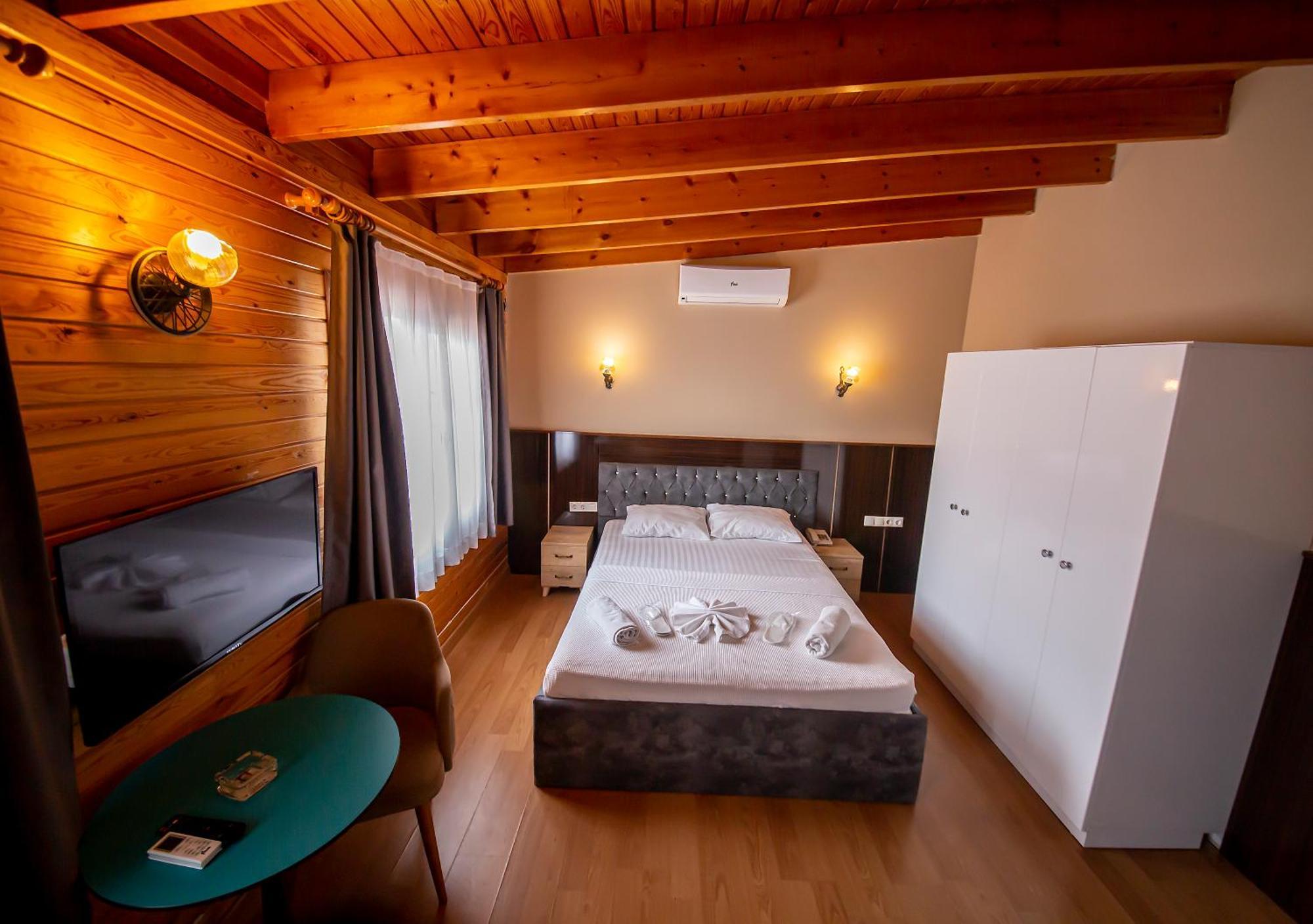 Royal Garden Suite And Hotel Istambul Exterior foto